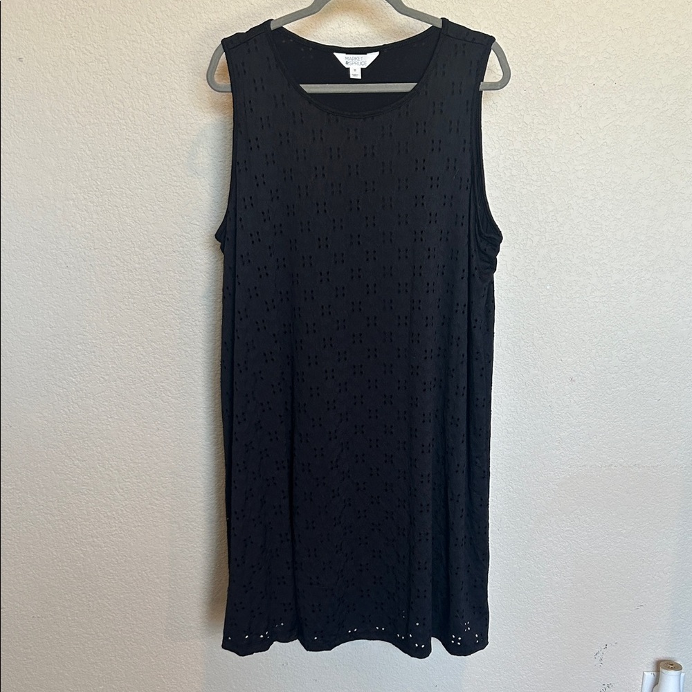 Market & Spruce Classic Black Top